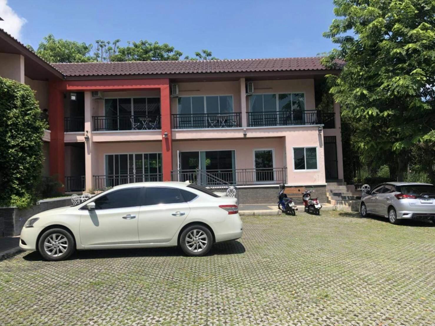 Rose Villa Hote Pak Chong Exterior foto