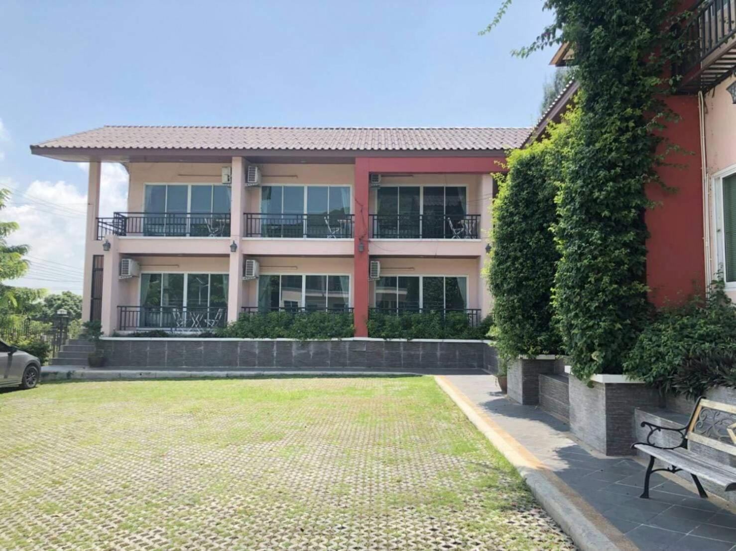 Rose Villa Hote Pak Chong Exterior foto