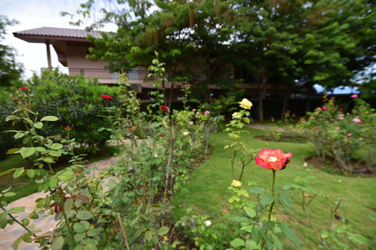 Rose Villa Hote Pak Chong Exterior foto