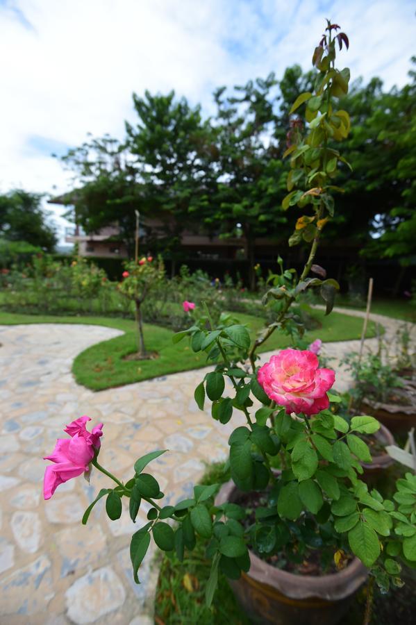 Rose Villa Hote Pak Chong Exterior foto